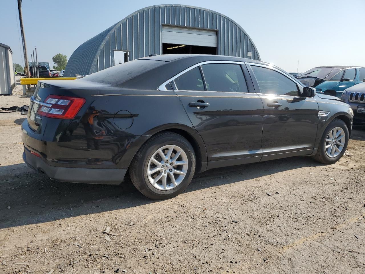 2013 Ford Taurus Se - Image 3