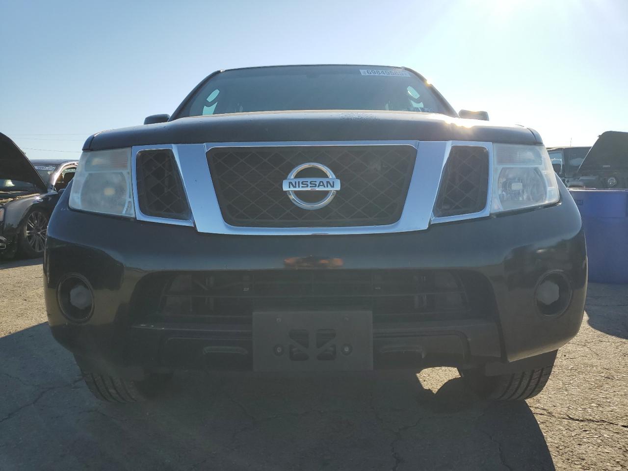 2011 Nissan Pathfinder S - Фото 5