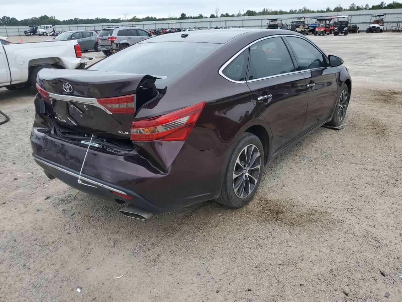 2016 Toyota Avalon Xle - Фото 3