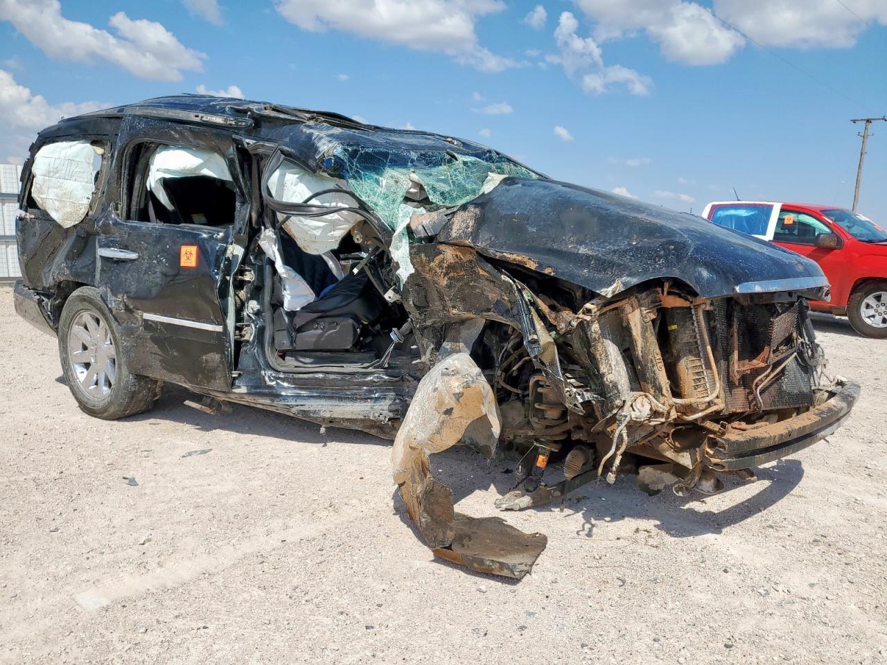 2012 GMC Yukon Denali - Image 4