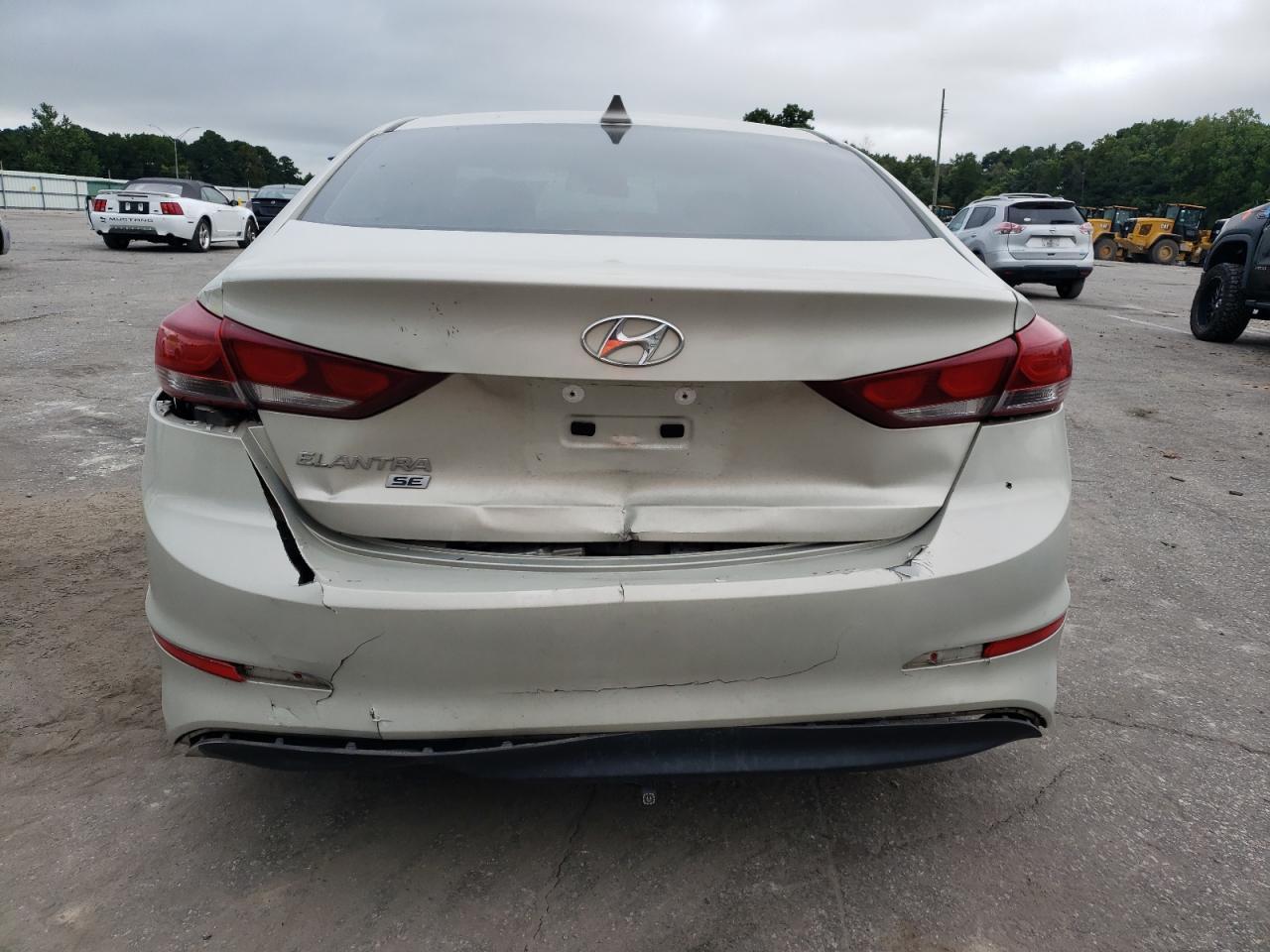 2017 Hyundai Elantra Se - Фото 6
