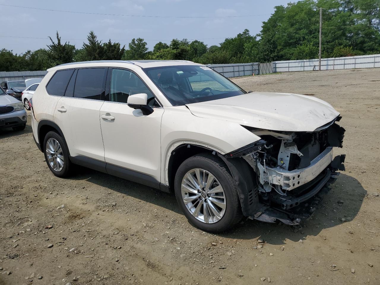 2024 Toyota Grand Highlander Platinum - Image 4