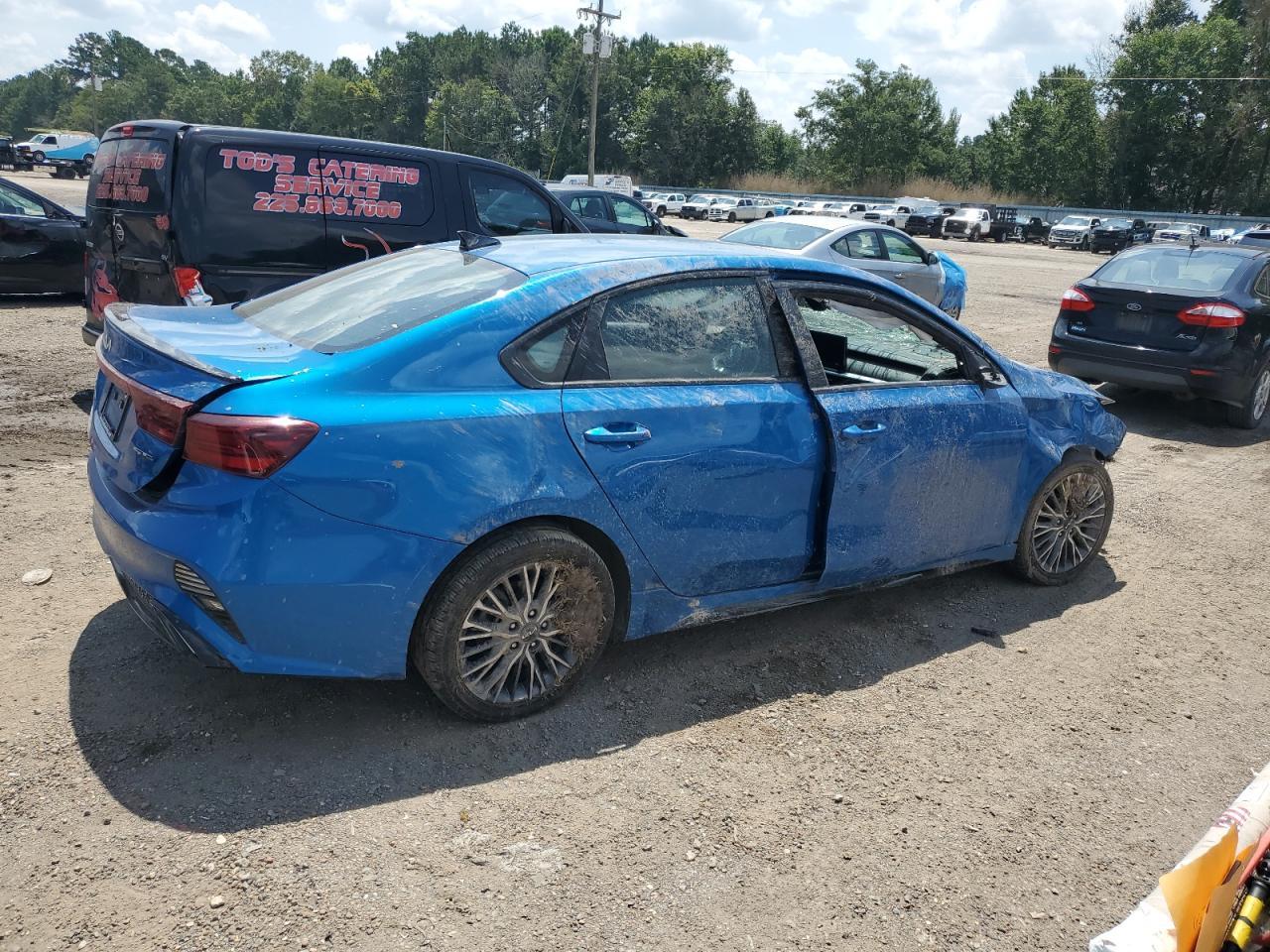 2022 Kia Forte Gt Line - Фото 3