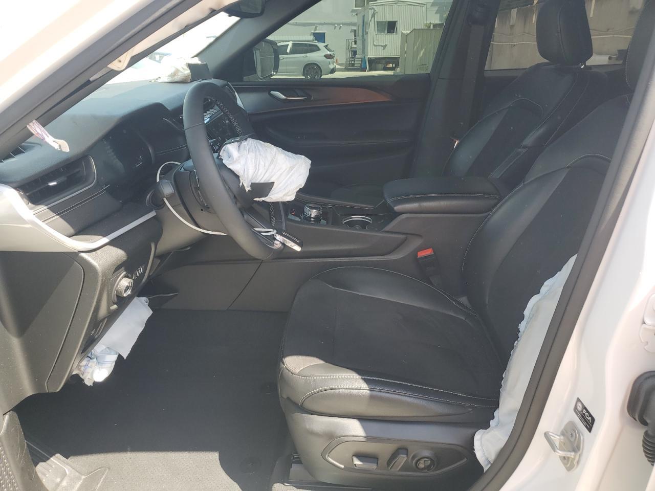 2024 Jeep Grand Cherokee Laredo - Фото 7