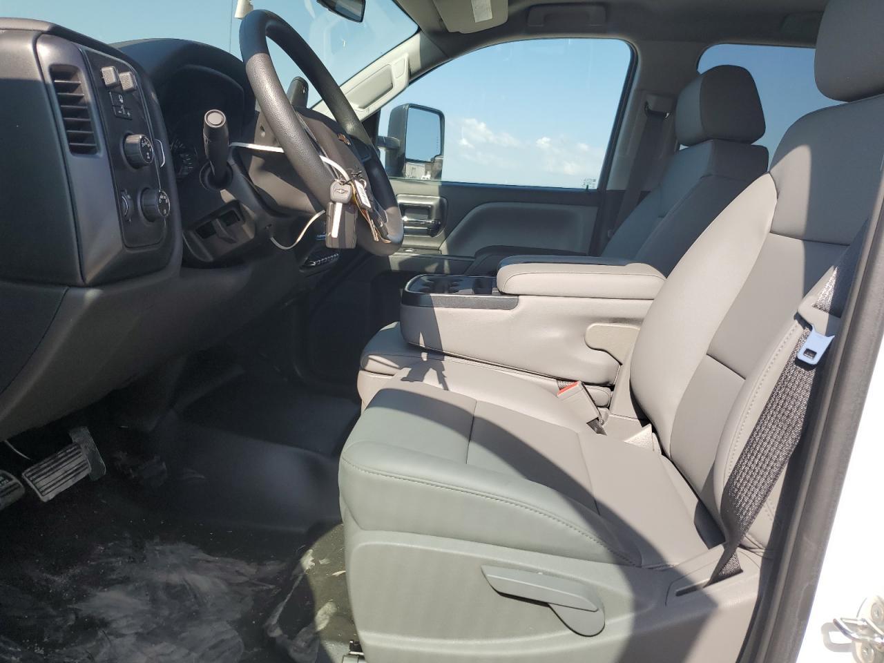 2023 Chevrolet Silverado Truck Cab And Chassis - Image 7