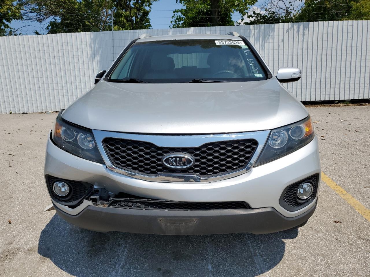 2013 Kia Sorento Lx - Image 5