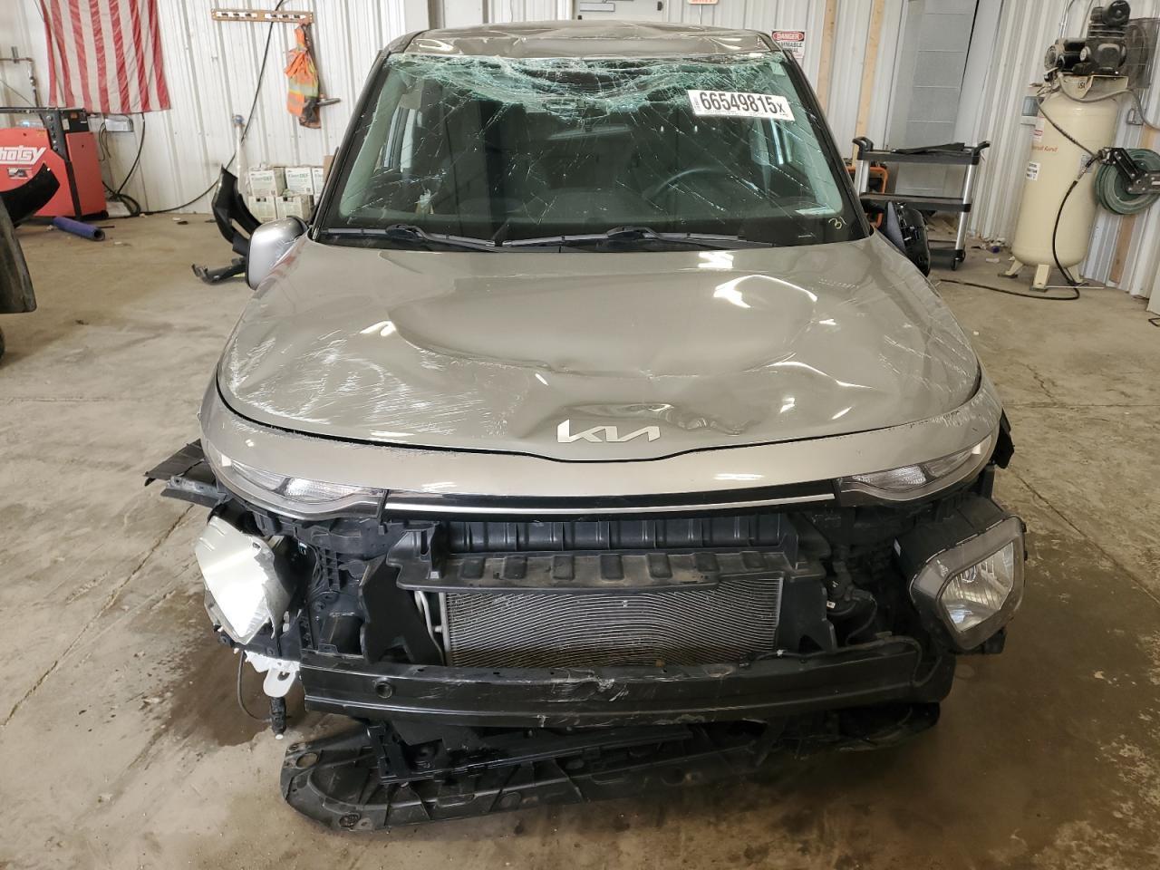 2022 Kia Soul Lx - Image 5