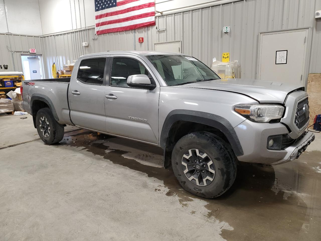 2019 Toyota Tacoma Double Cab - Фото 4