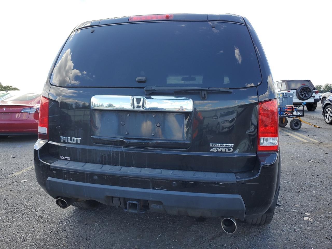 2011 Honda Pilot Touring - Image 6