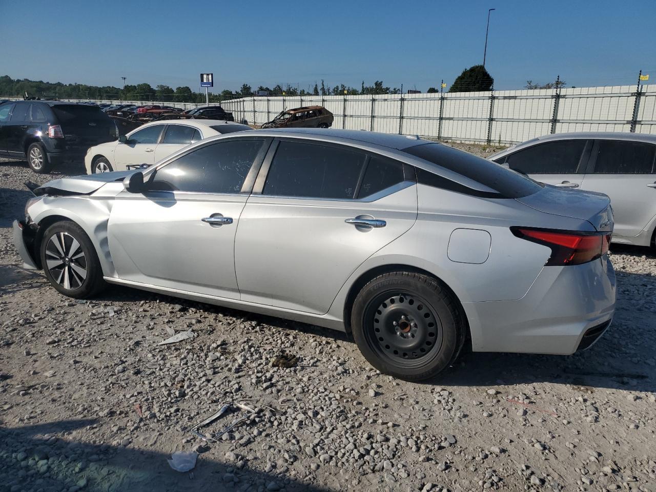 2022 Nissan Altima Sv - Фото 2