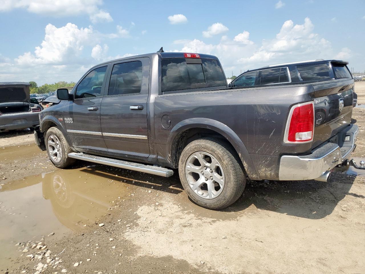 2015 Ram 1500 Laramie - Фото 2
