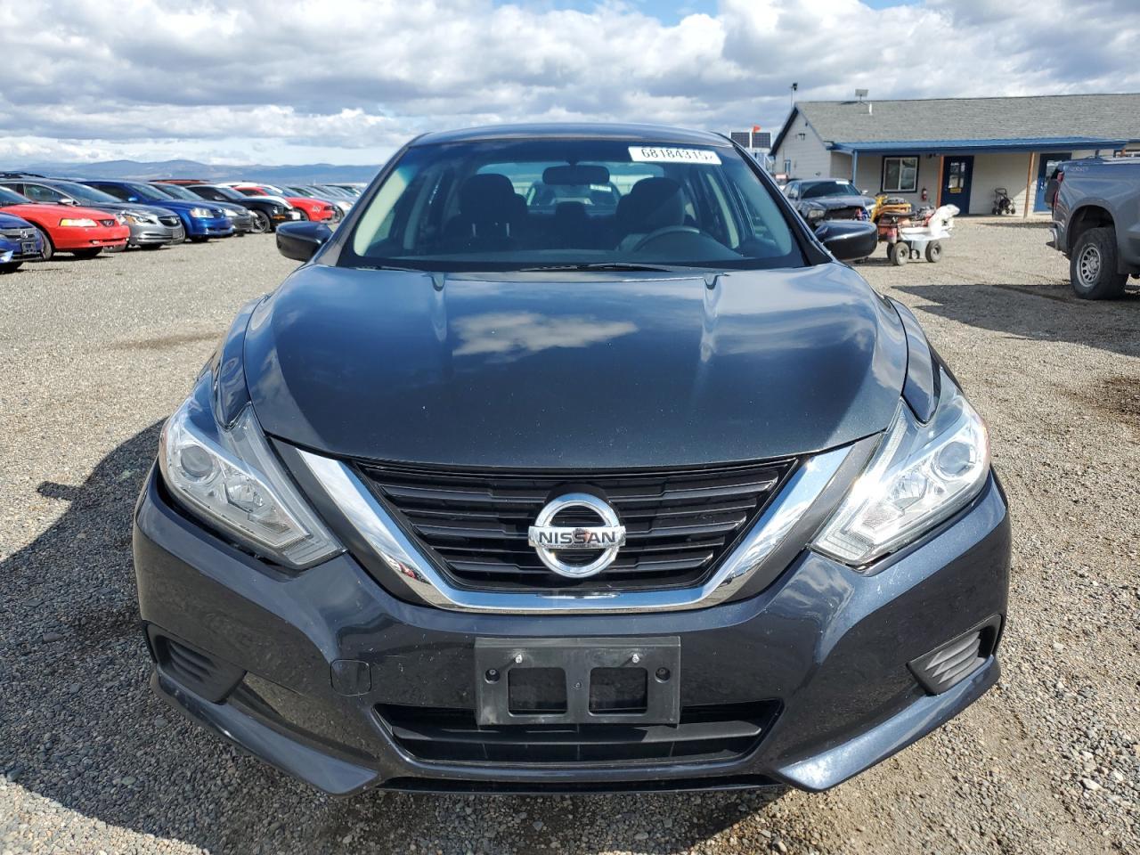 2016 Nissan Altima 2.5 - Image 5