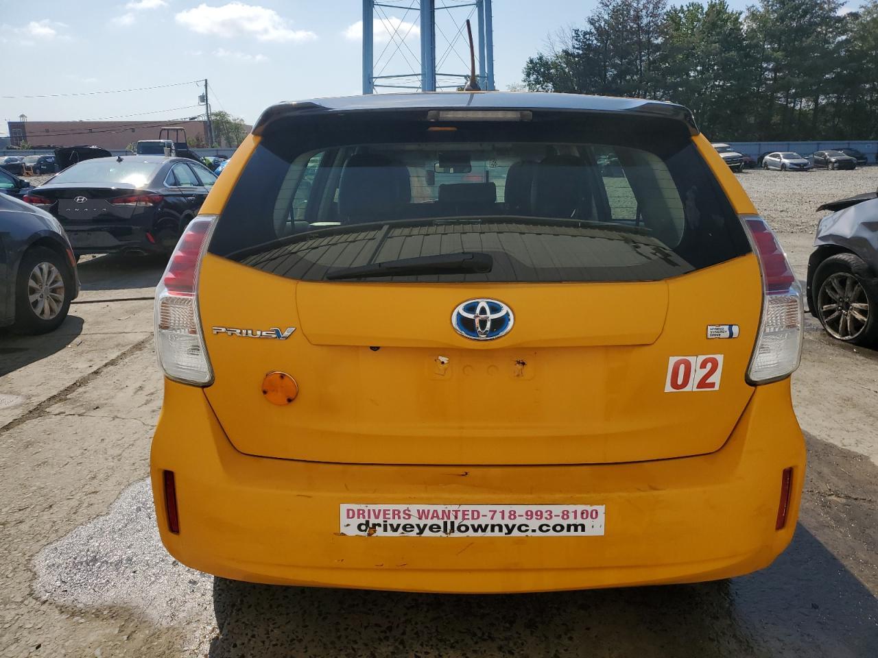 2016 Toyota Prius V - Image 6