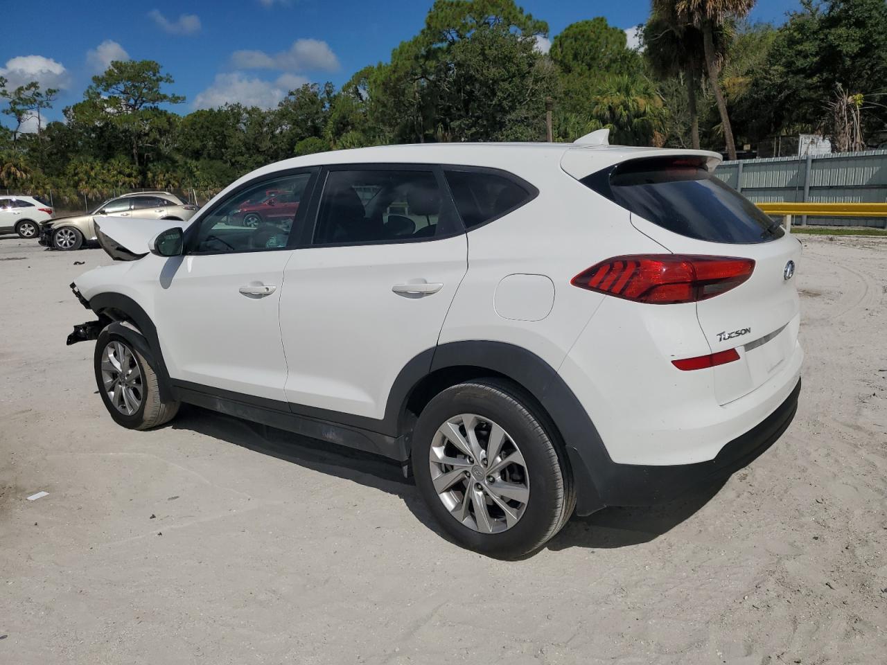 2020 Hyundai Tucson Se - Image 2