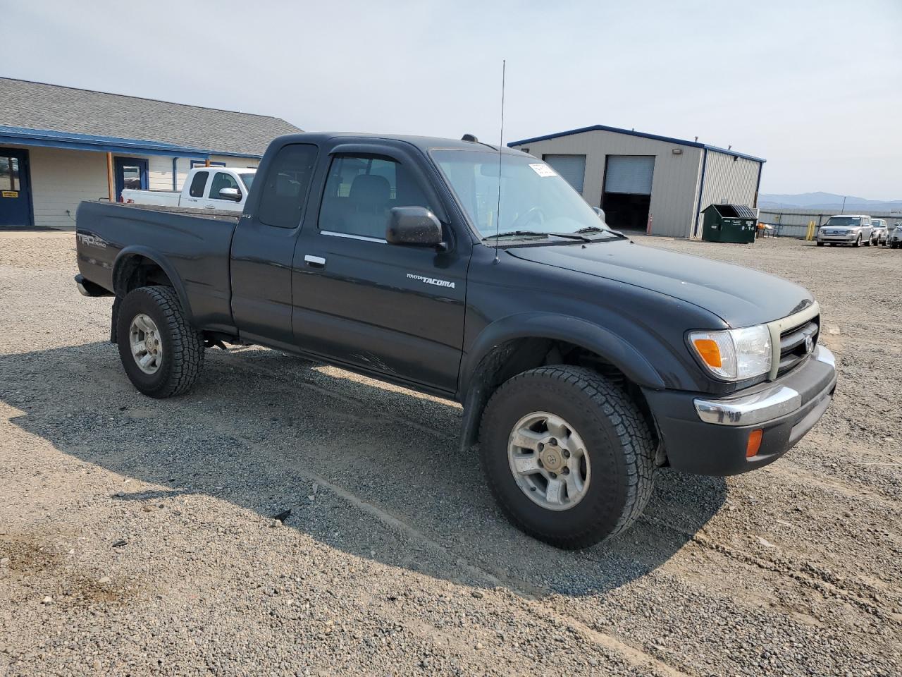 2000 Toyota Tacoma Xtracab - Image 4