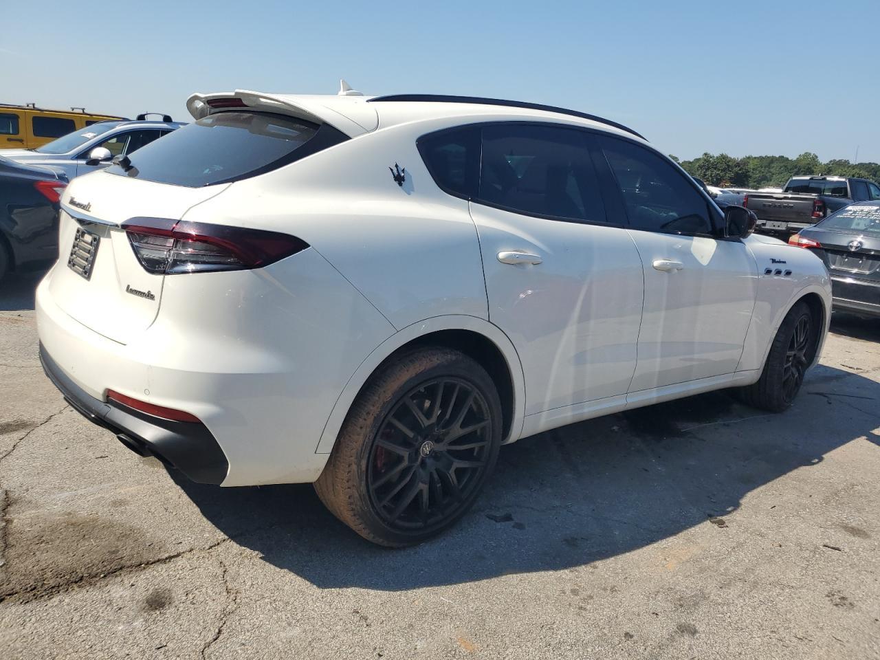 2022 Maserati Levante Modena - Фото 3