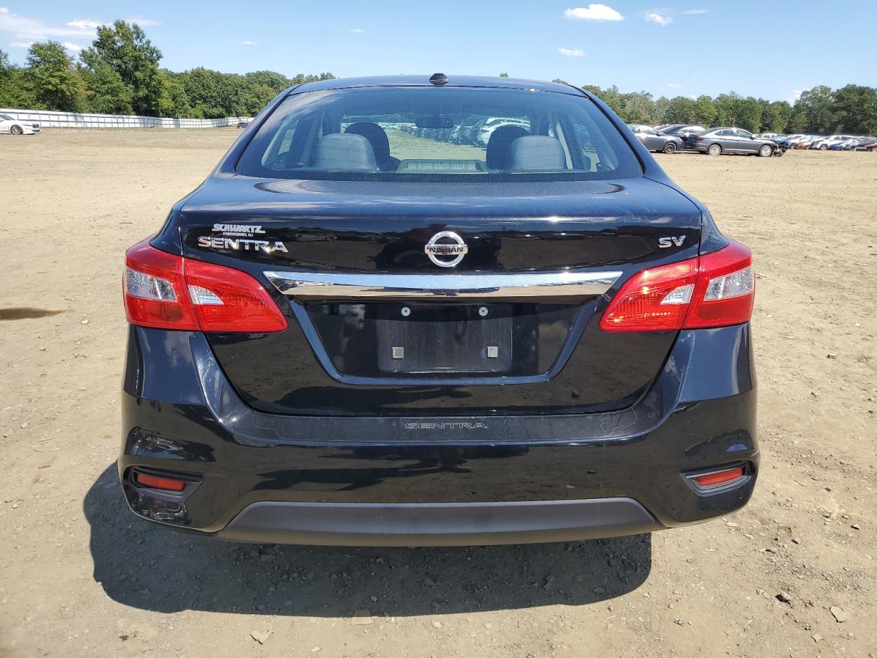 2018 Nissan Sentra S - Фото 6