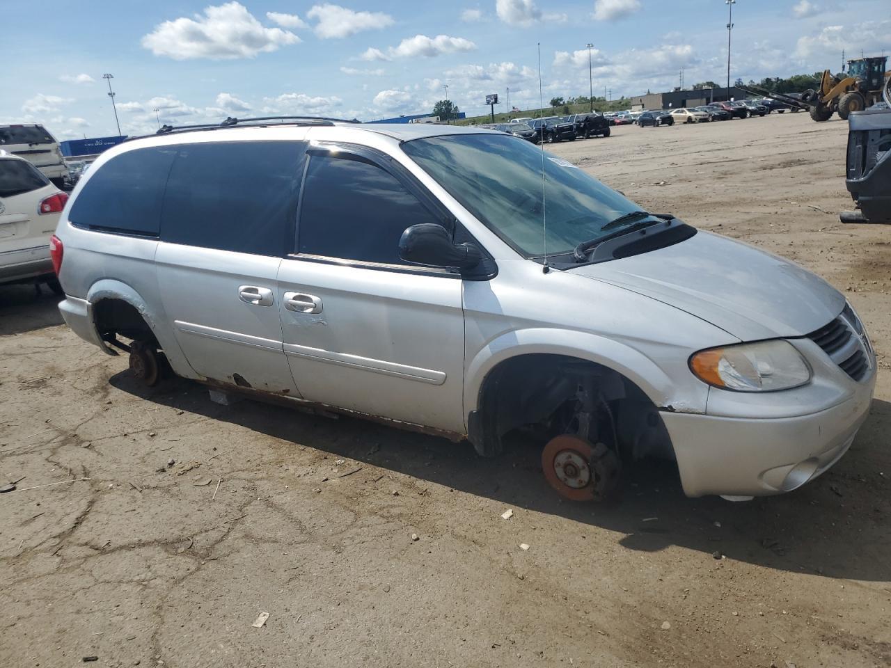 2005 Dodge Grand Caravan Sxt - Image 4