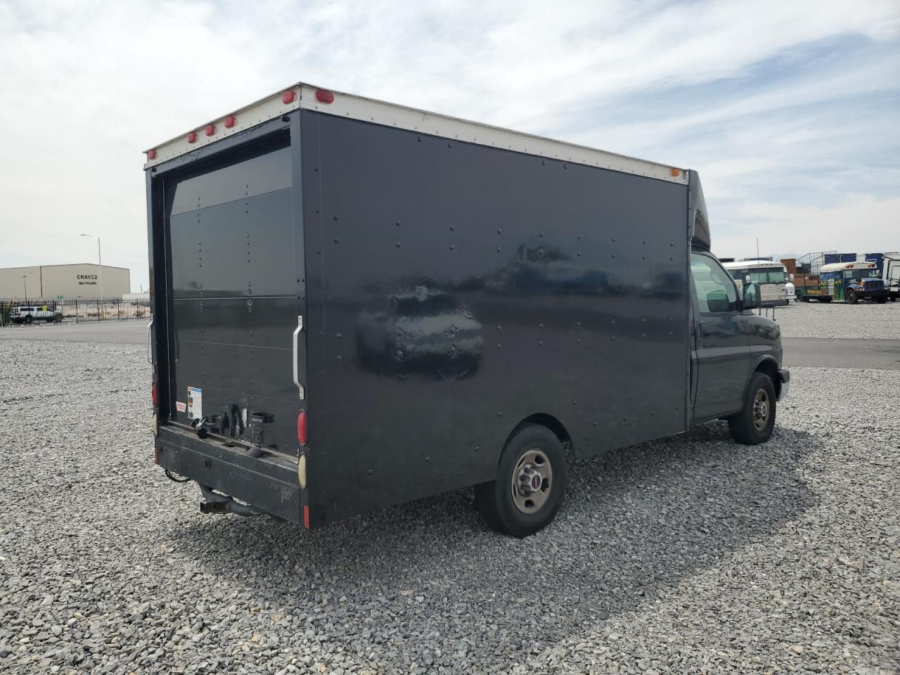 2006 GMC Savana Cutaway G3500 - Фото 3