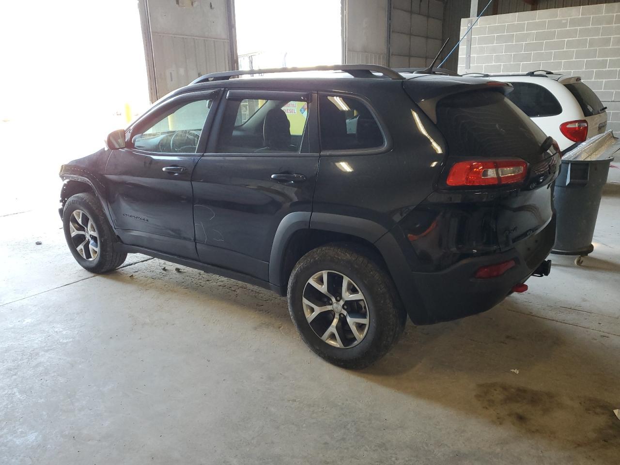 2015 Jeep Cherokee Trailhawk - Фото 2