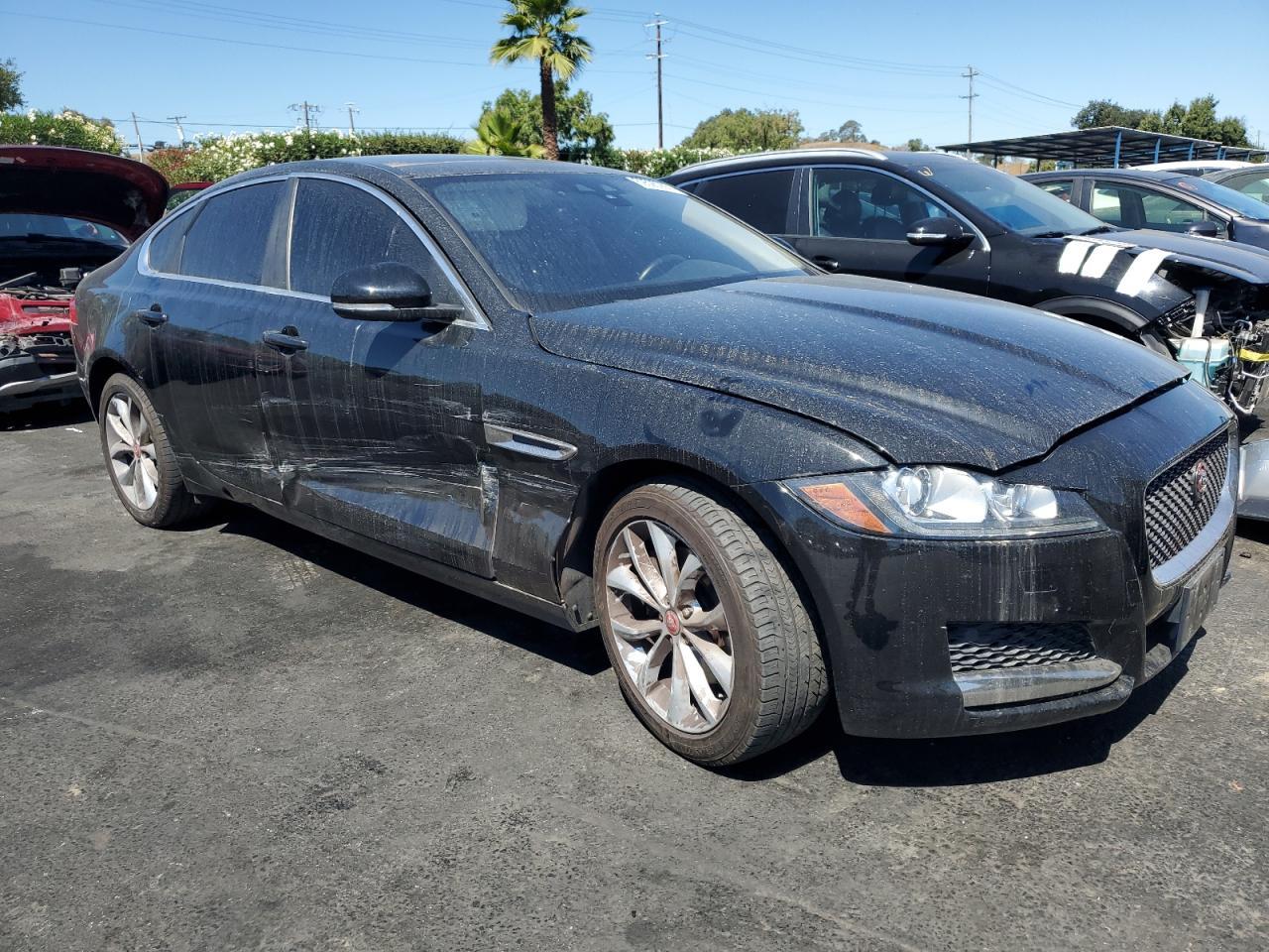 2019 Jaguar Xf Premium - Фото 4