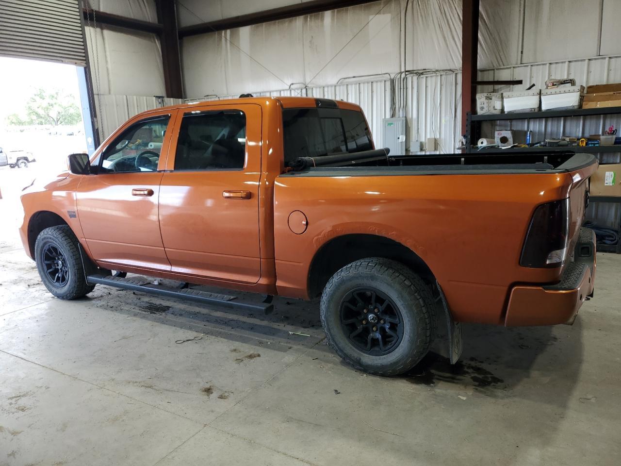 2010 Dodge Ram 1500 - Фото 2