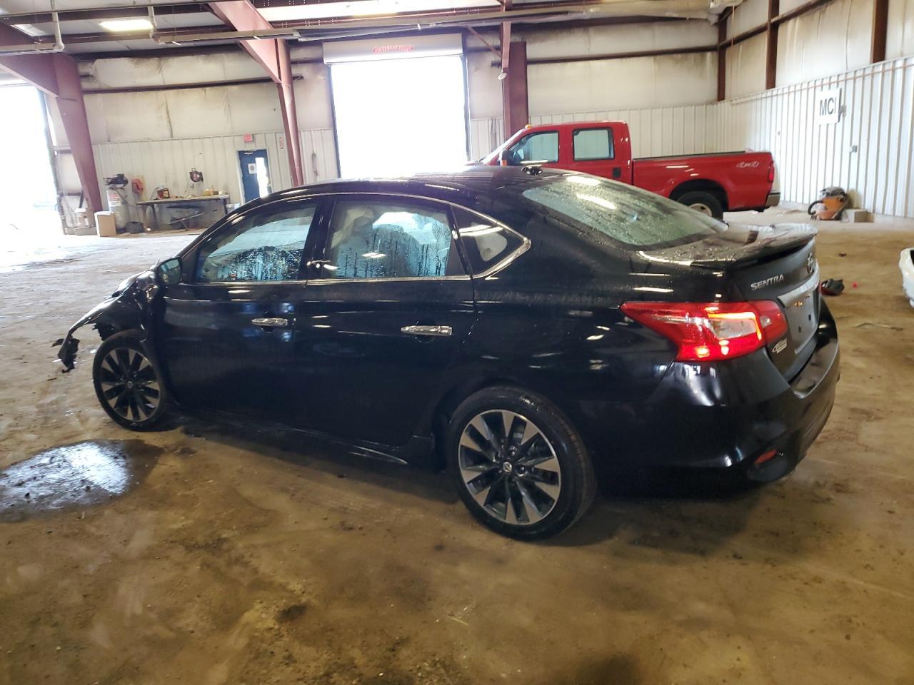 2019 Nissan Sentra S - Фото 2