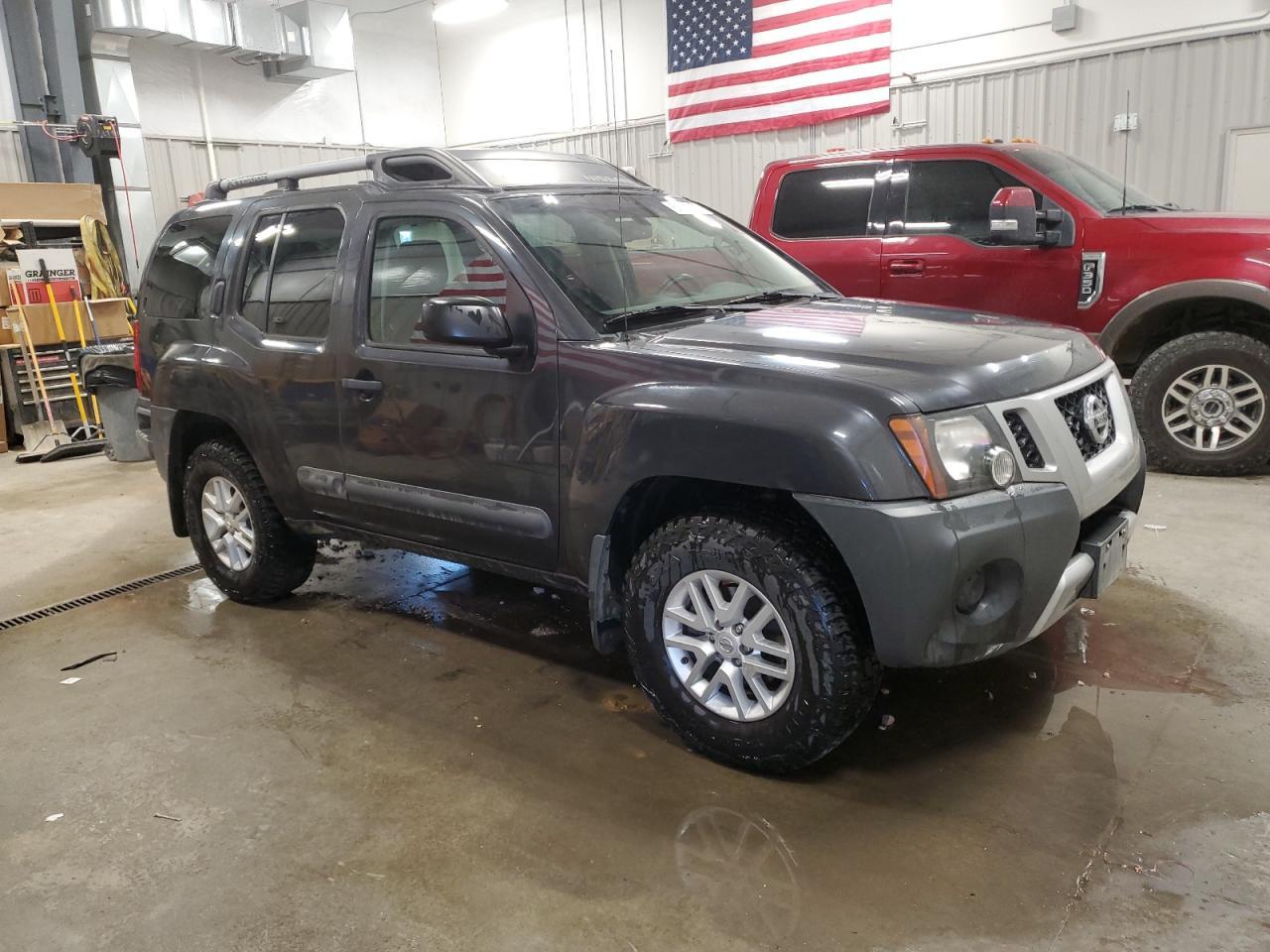 2014 Nissan Xterra X - Фото 4