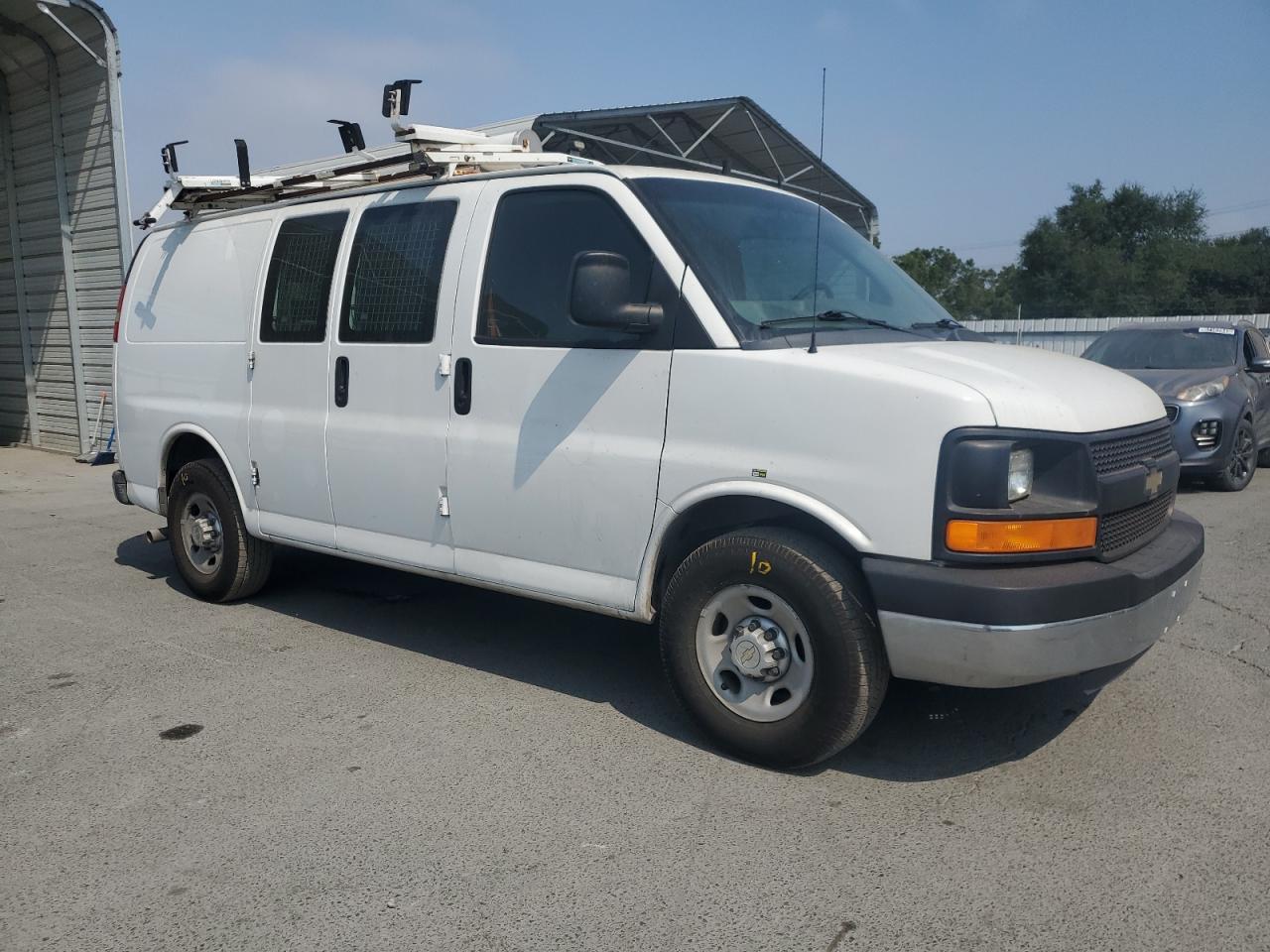 2014 Chevrolet Express G2500 - Cargo Van *** Prior Fleet *** - Image 4