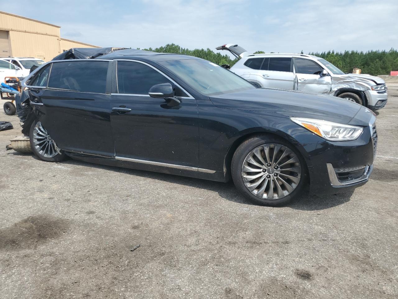 2017 Genesis G90 Premium - Фото 4