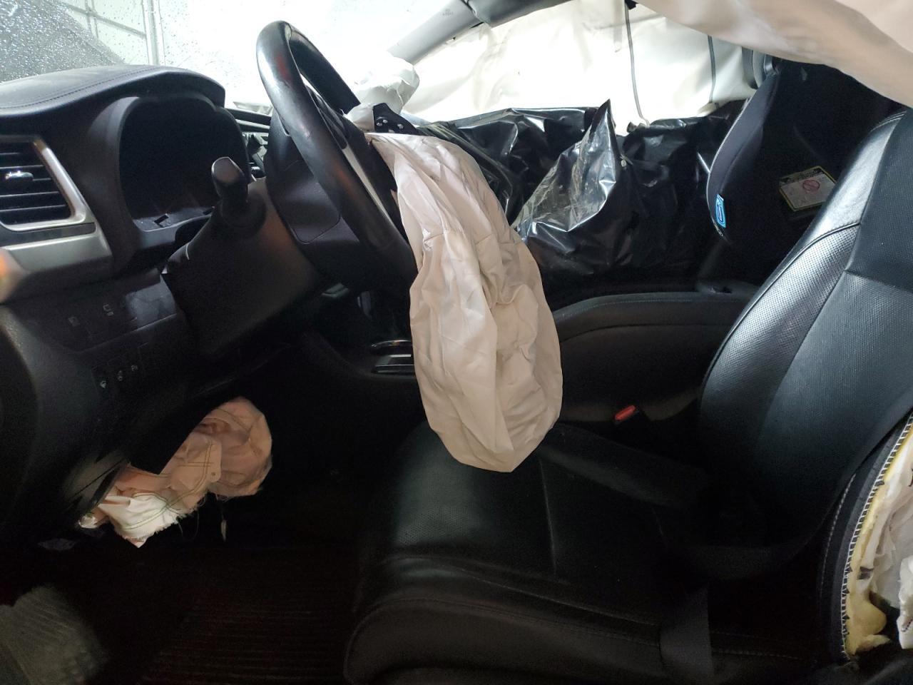 2018 Toyota Highlander Hybrid Limited - Image 7