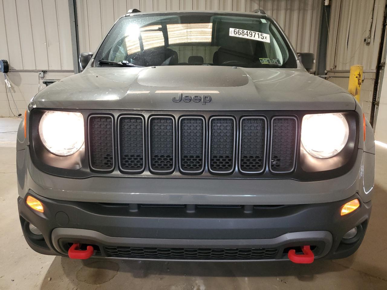 2020 Jeep Renegade Trailhawk - Image 5