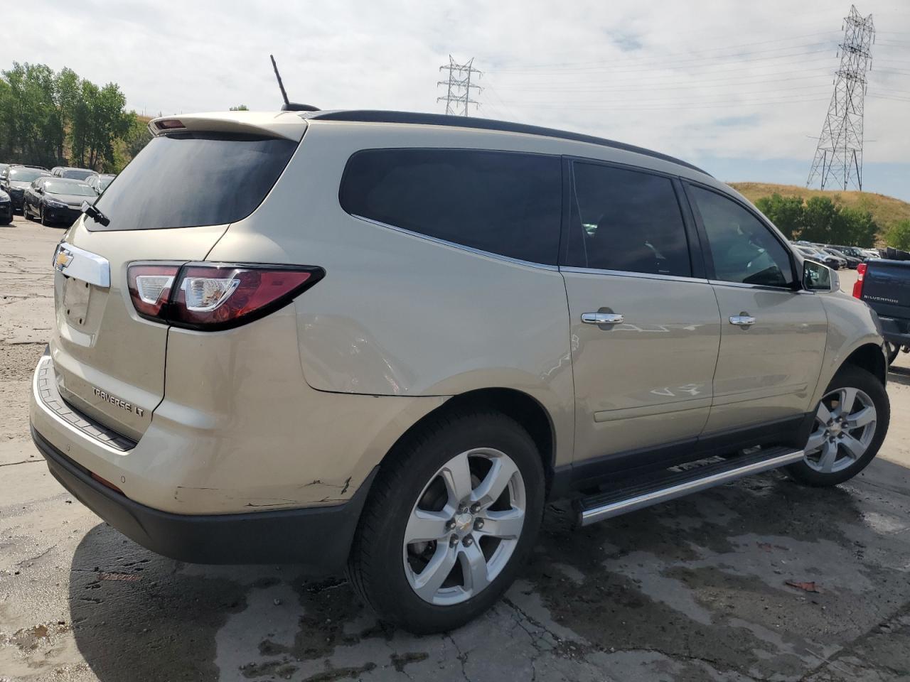 2016 Chevrolet Traverse Lt - Image 3