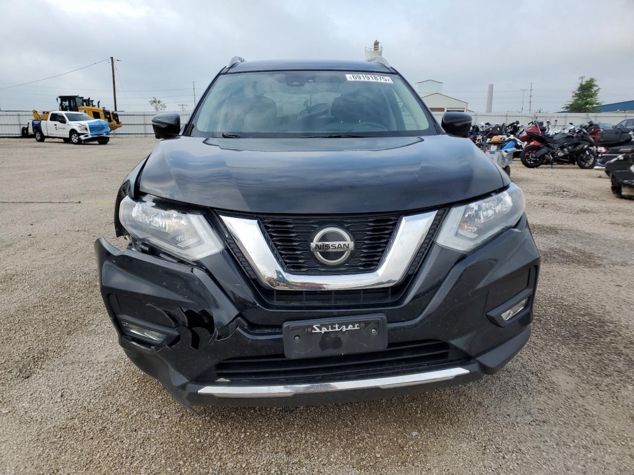 2019 Nissan Rogue S - Фото 5