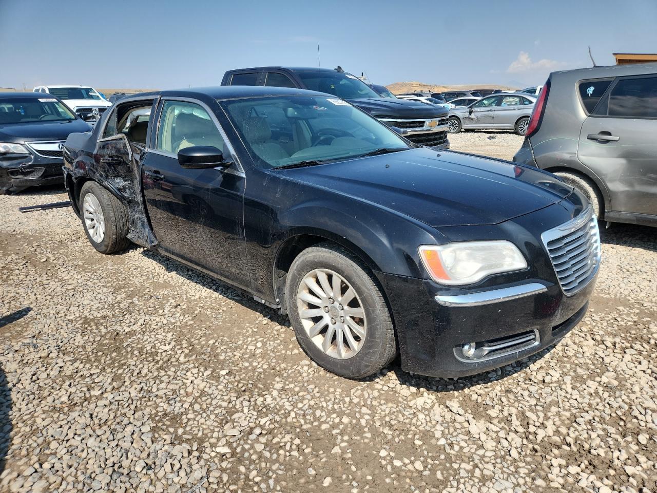 2013 Chrysler 300 - Image 4
