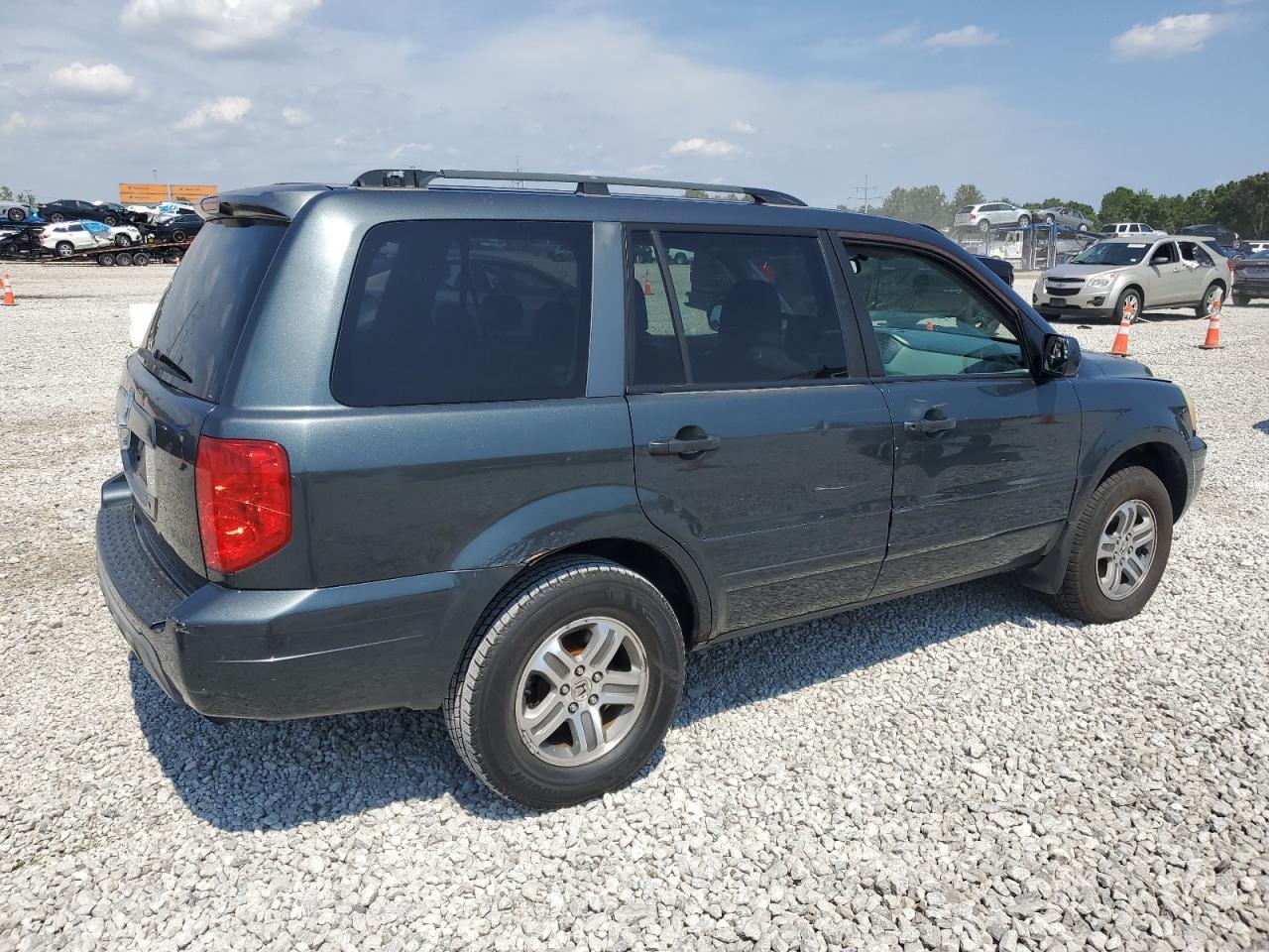 2004 Honda Pilot - Image 3