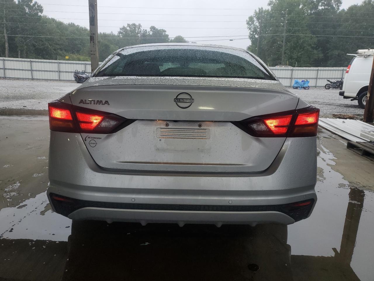 2023 Nissan Altima S - Фото 6