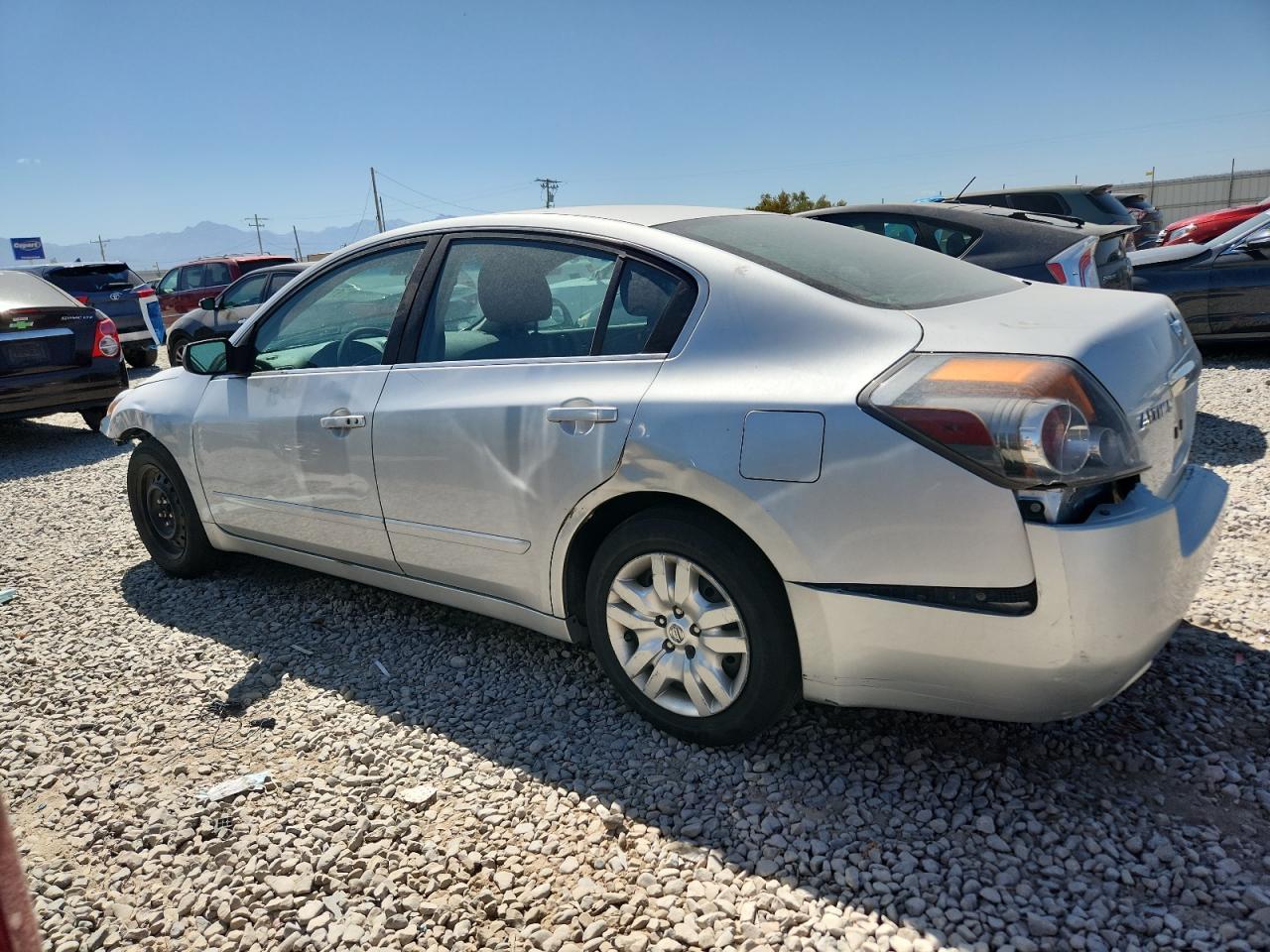 2011 Nissan Altima Base - Image 2