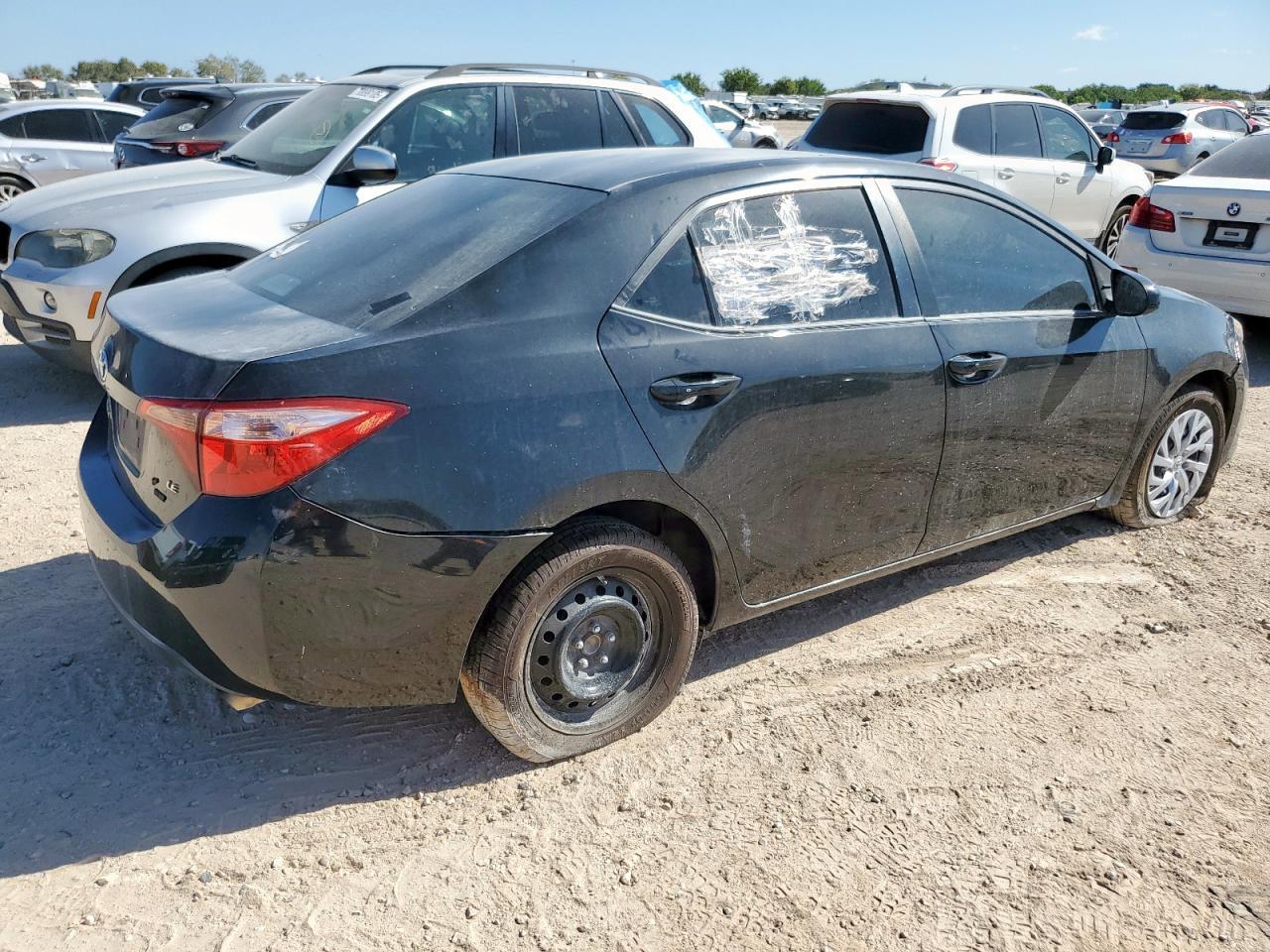 2018 Toyota Corolla - Фото 3