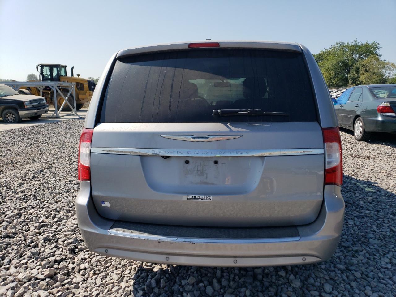 2014 Chrysler Town & Country Touring L - Фото 6