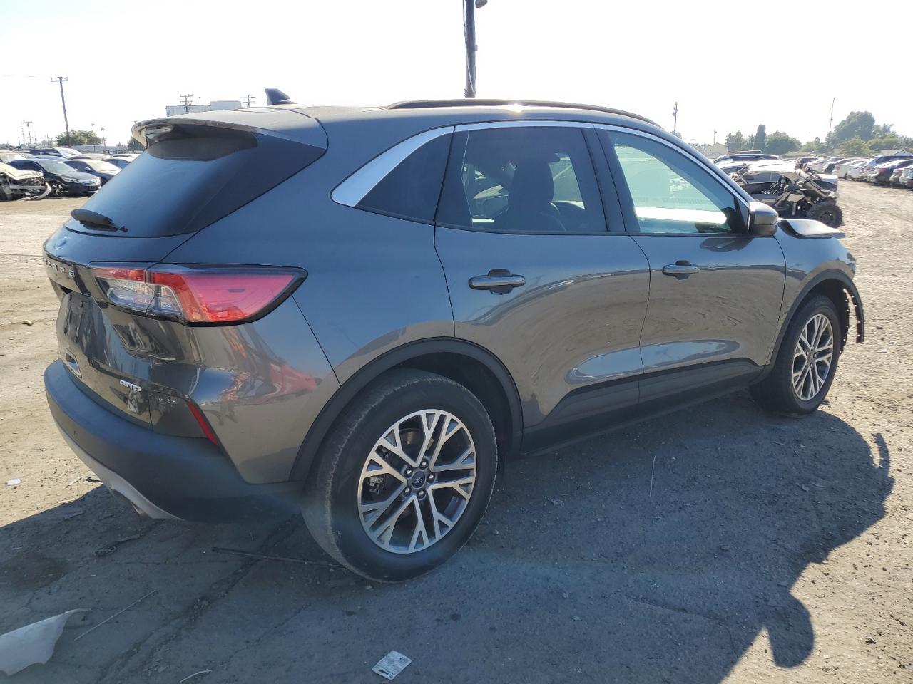2021 Ford Escape - Фото 3