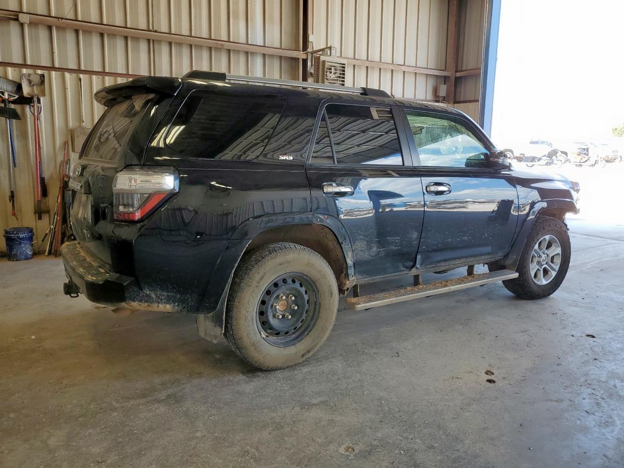 2019 Toyota 4Runner Sr5 - Image 3