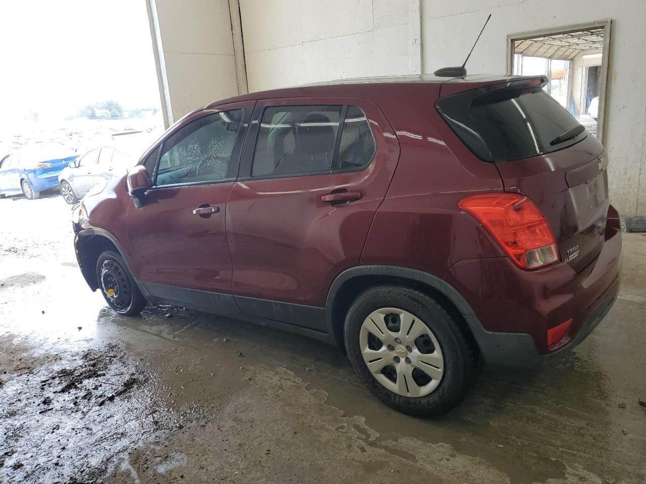 2017 Chevrolet Trax Ls - Image 2