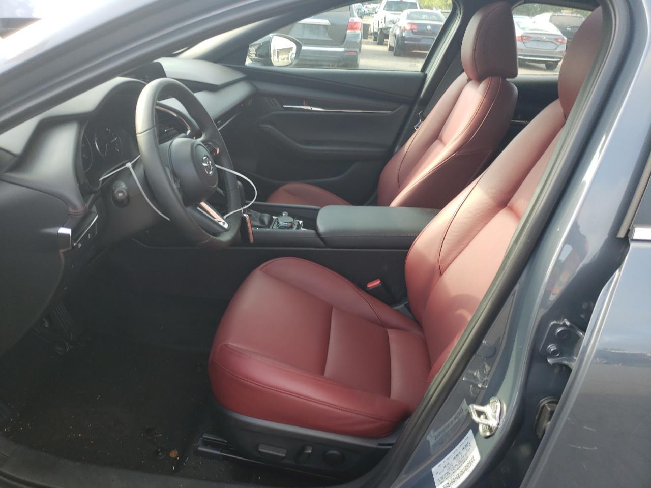 2025 Mazda 3 Preferred - Image 7