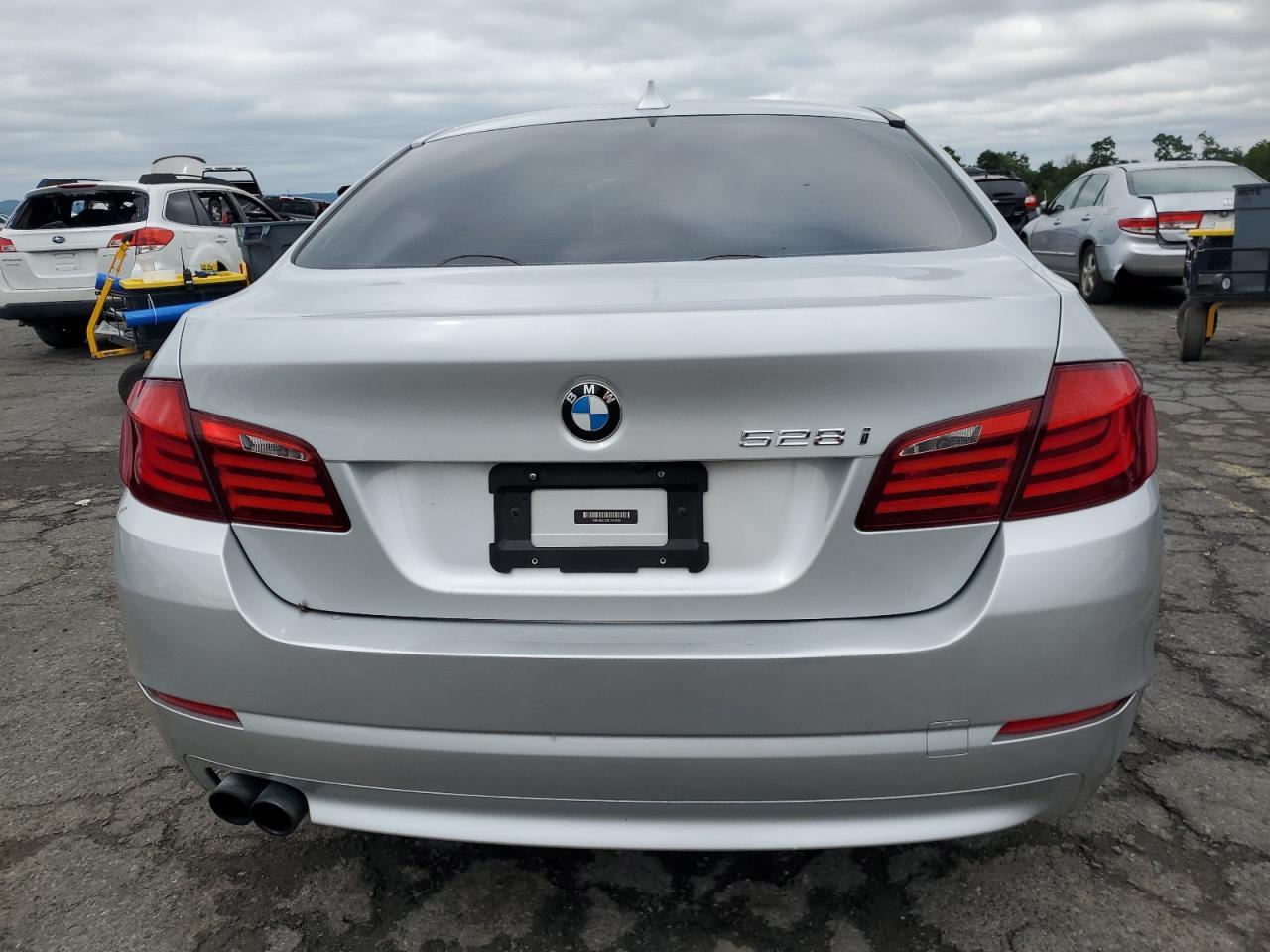 2013 BMW 528 I - Image 6