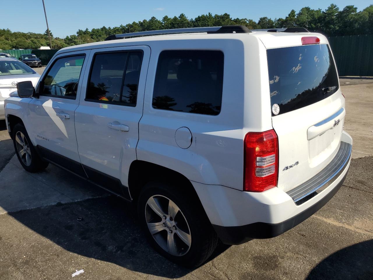 2016 Jeep Patriot Latitude - Image 2
