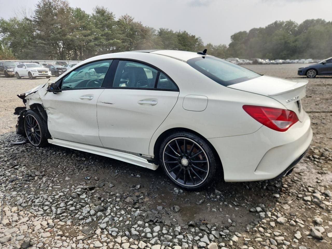2016 Mercedes-Benz Cla 250 4Matic - Image 2