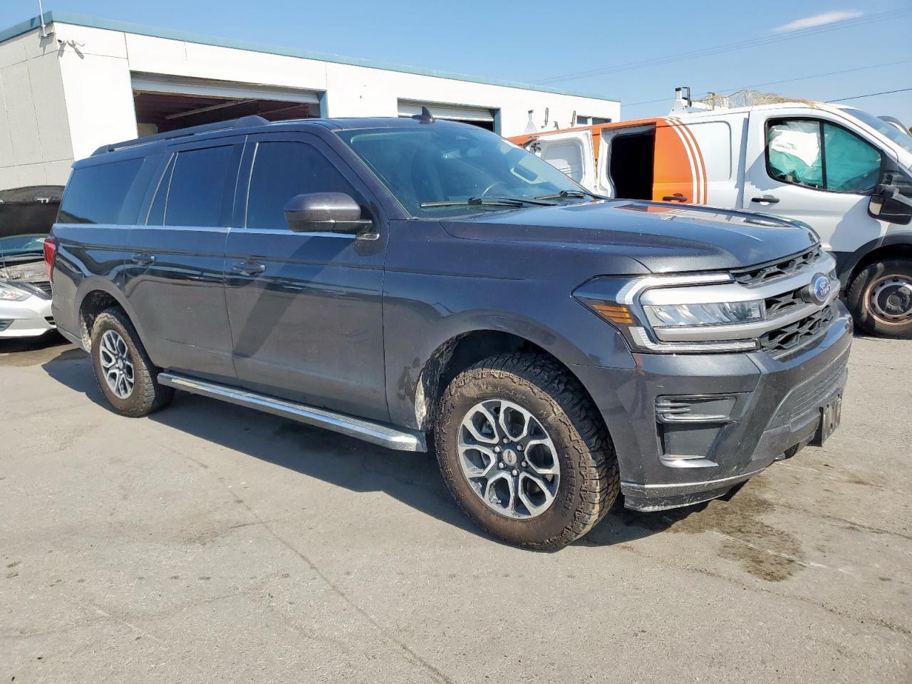 2022 Ford Expedition Max Xlt - Image 4