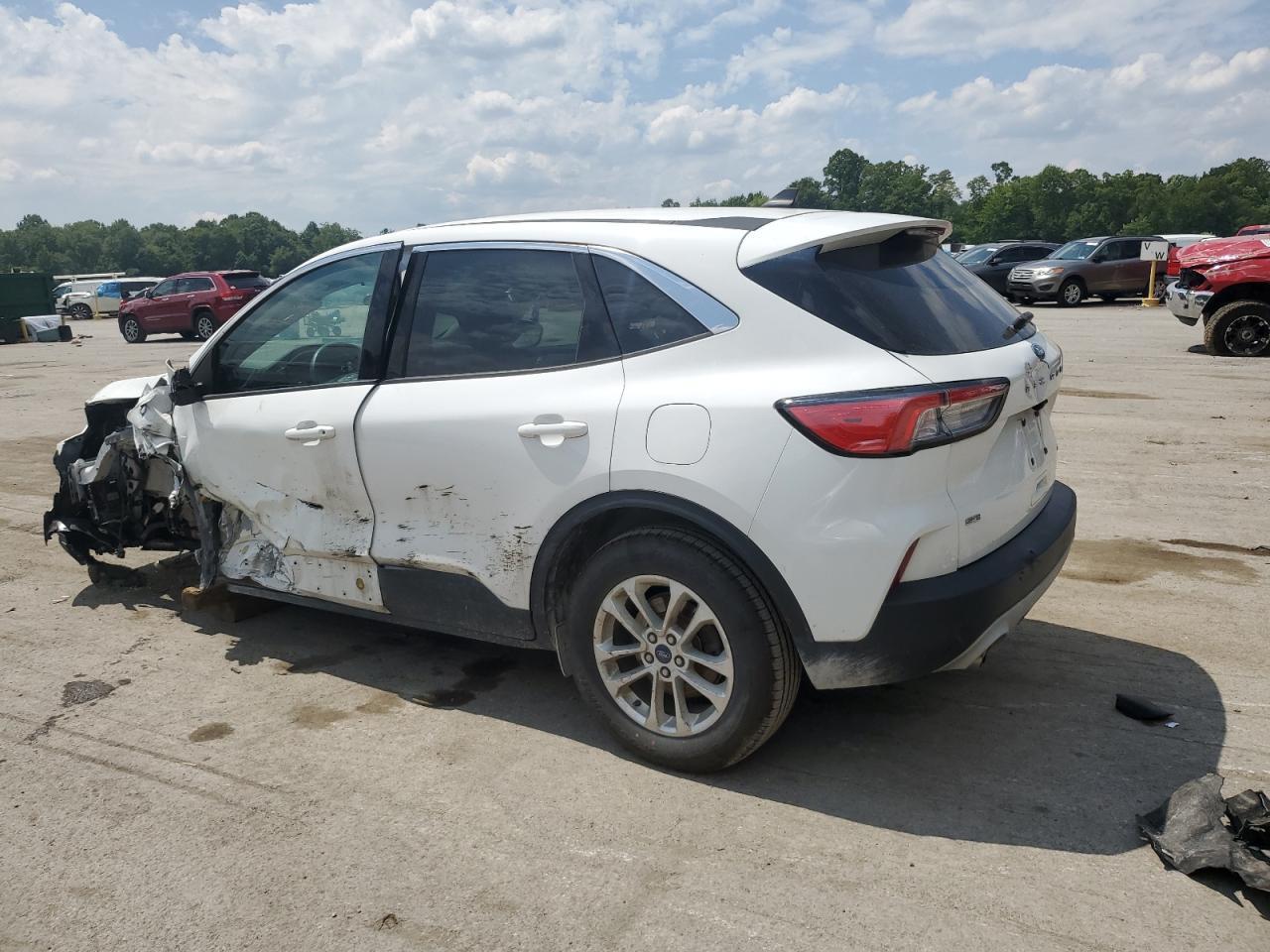 2020 Ford Escape Se - Фото 2
