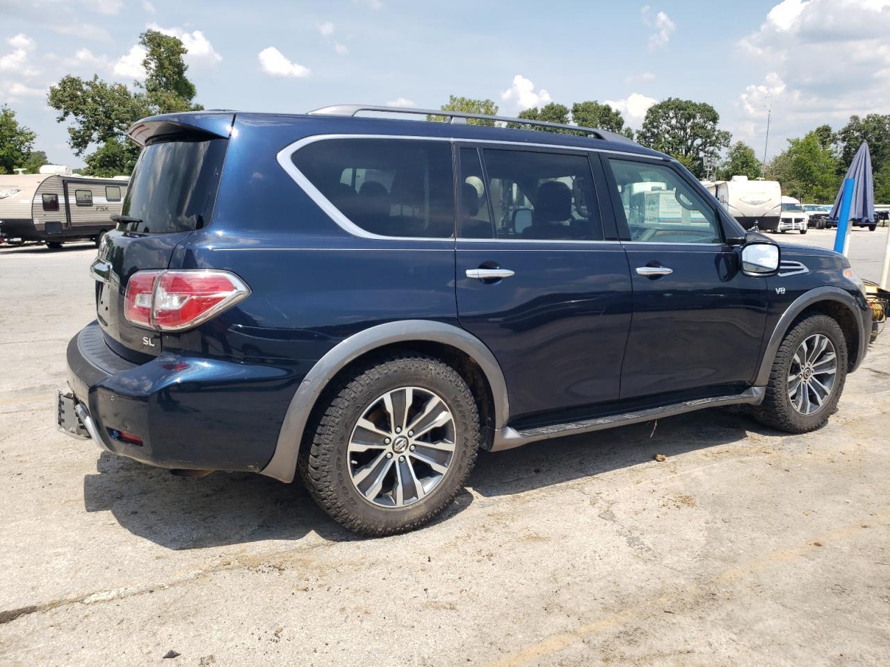 2018 Nissan Armada Sl - Image 3